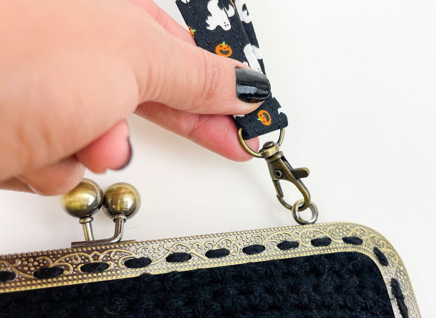 Crochet Cross Body Kiss Lock Purse with Adjustable Strap