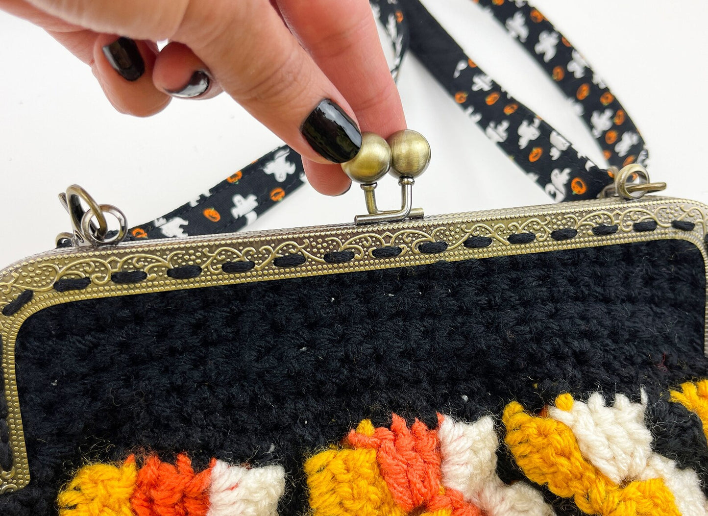 Crochet Cross Body Kiss Lock Purse with Adjustable Strap