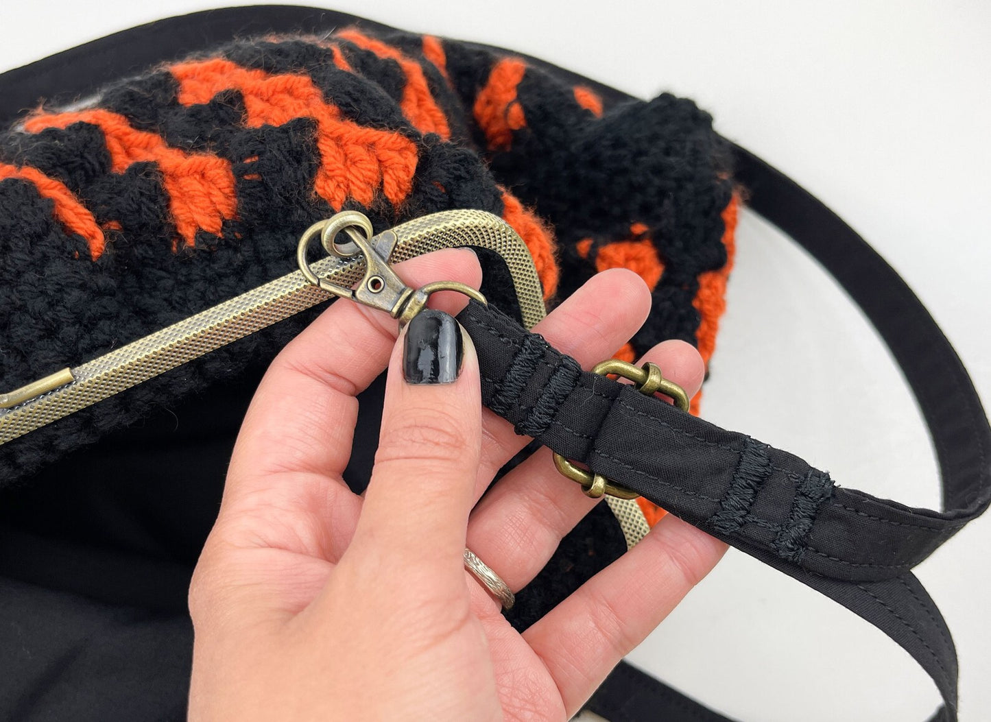 Crochet Cross Body Kiss Lock Purse with Adjustable Strap