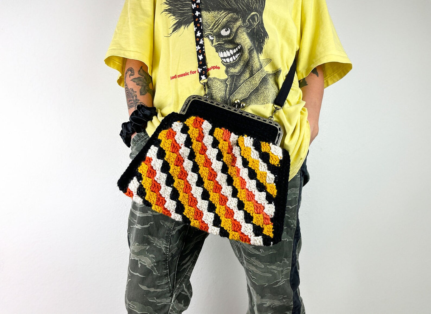 Crochet Cross Body Kiss Lock Purse with Adjustable Strap