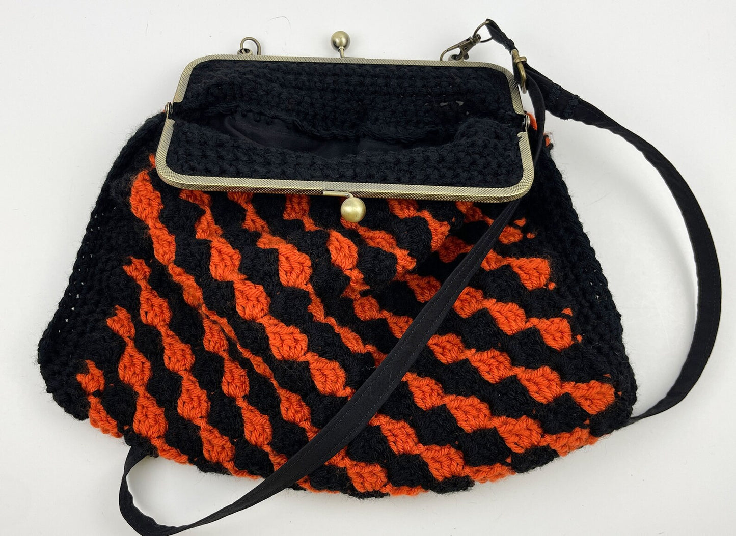 Crochet Cross Body Kiss Lock Purse with Adjustable Strap