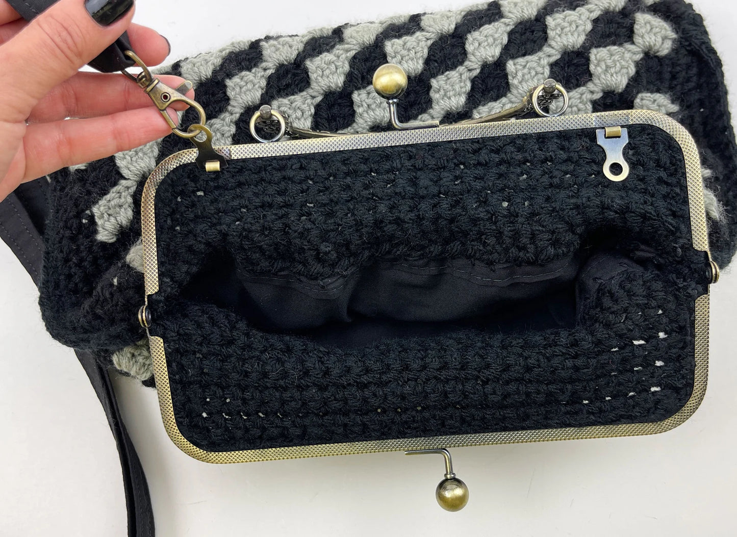 Crochet Cross Body Kiss Lock Purse with Adjustable Strap