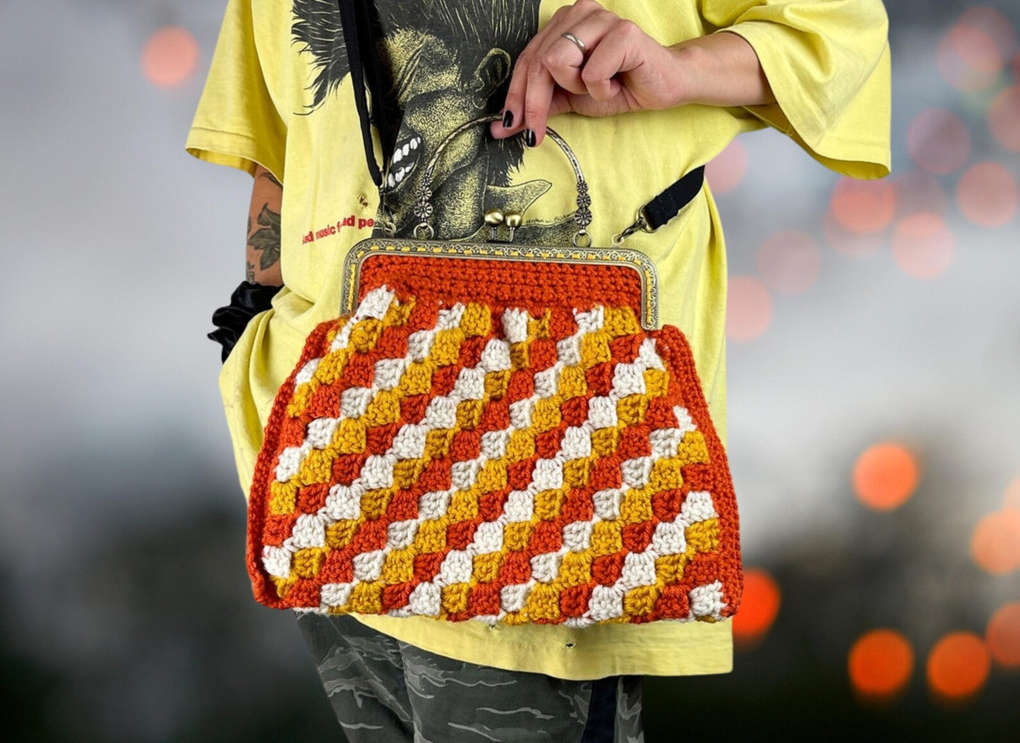 Crochet Cross Body Kiss Lock Purse with Adjustable Strap