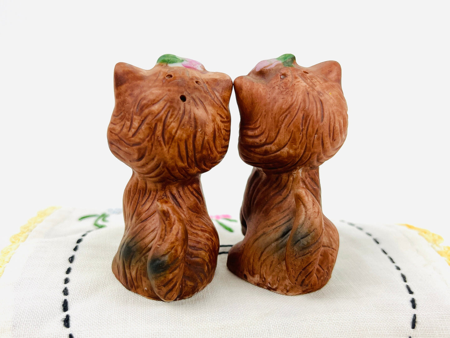 Vintage Anthropomorphic Kittens Kitschy Salt and Pepper Shakers Set of 2 Brown Kitty Cat Figurines